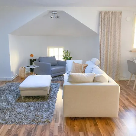 Yellow Tower In Design District Helsinki, 1 Bedroom Apartment, Floor דירה *
