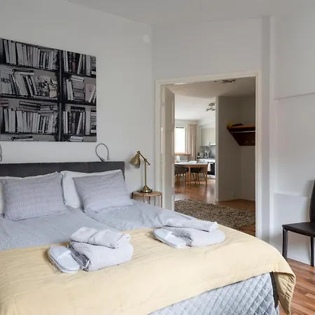 Yellow Tower In Design District Helsinki, 1 Bedroom Apartment, Floor דירה הלסינקי